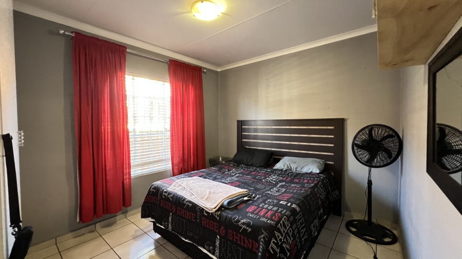 3 Bedroom Property for Sale in Eike Park Gauteng
