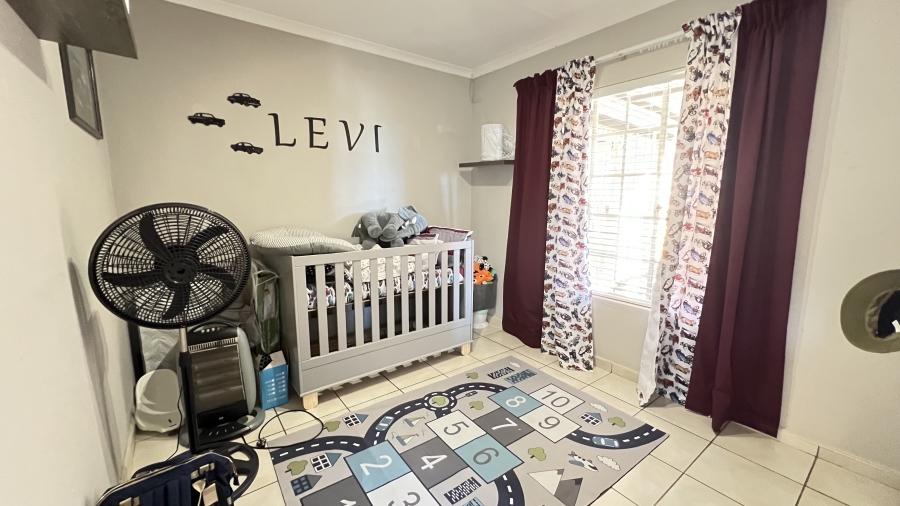 3 Bedroom Property for Sale in Eike Park Gauteng