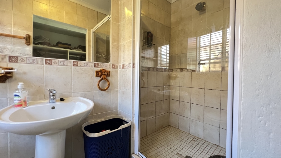 3 Bedroom Property for Sale in Eike Park Gauteng