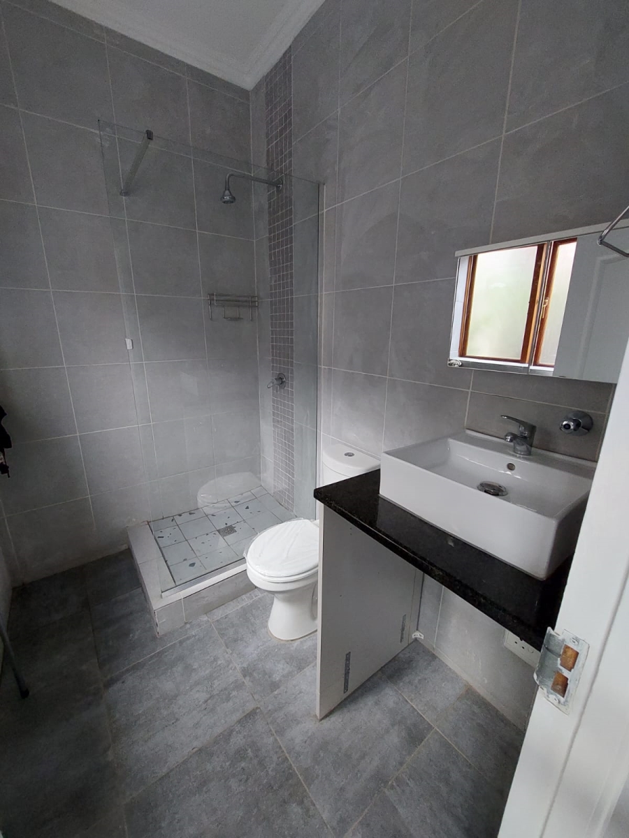 To Let 1 Bedroom Property for Rent in Fourways Gauteng