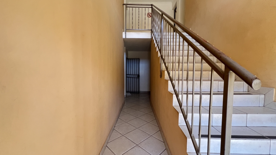 2 Bedroom Property for Sale in Randpoort Gauteng