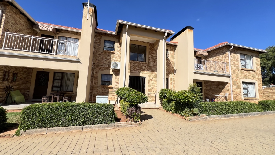 2 Bedroom Property for Sale in Randpoort Gauteng