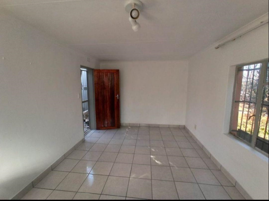 To Let 2 Bedroom Property for Rent in Discovery Gauteng