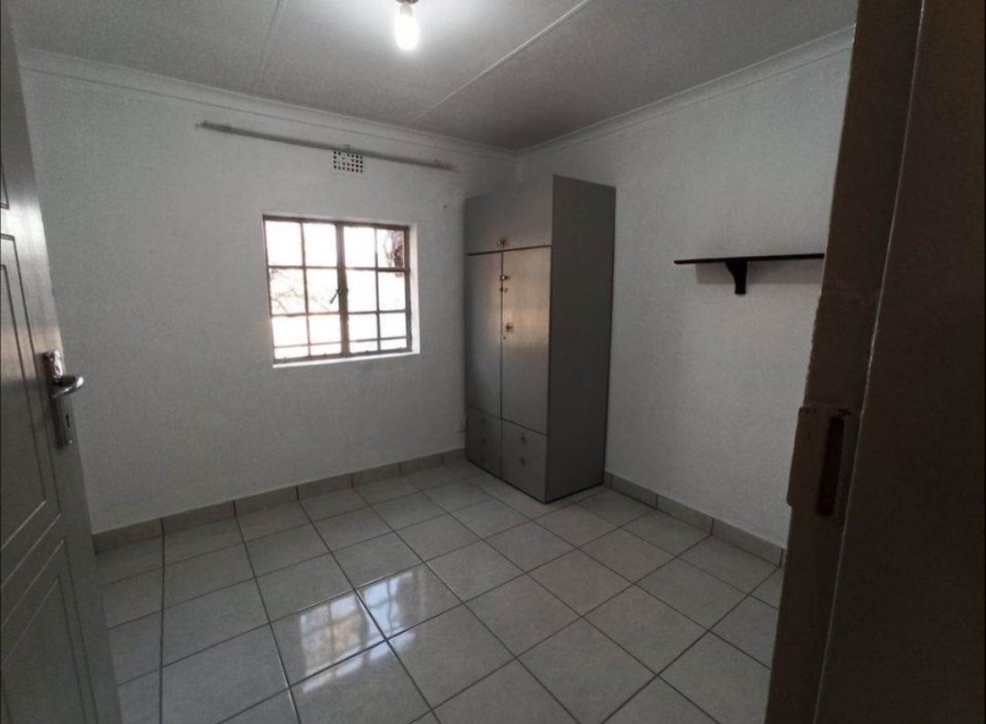 To Let 2 Bedroom Property for Rent in Discovery Gauteng
