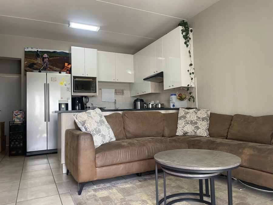 2 Bedroom Property for Sale in Barbeque Downs Gauteng