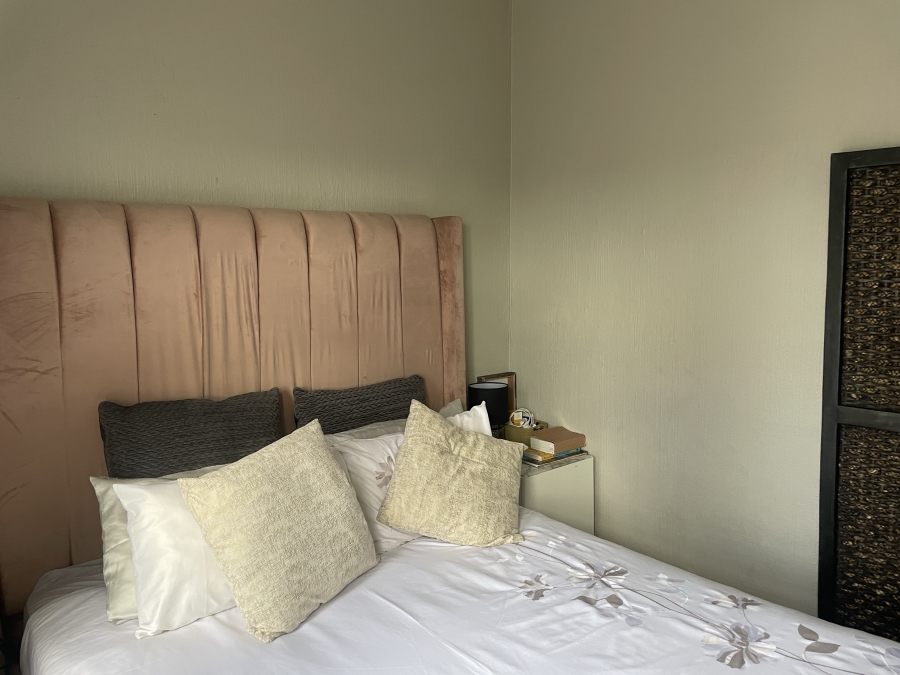2 Bedroom Property for Sale in Barbeque Downs Gauteng