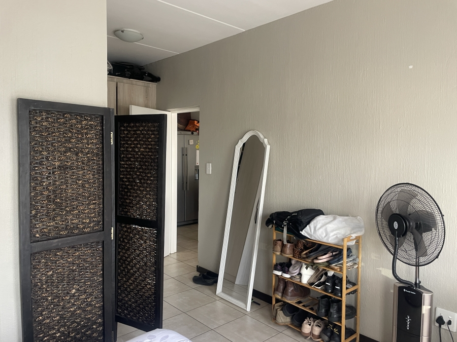 2 Bedroom Property for Sale in Barbeque Downs Gauteng