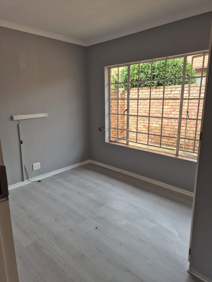 To Let 3 Bedroom Property for Rent in Equestria Gauteng