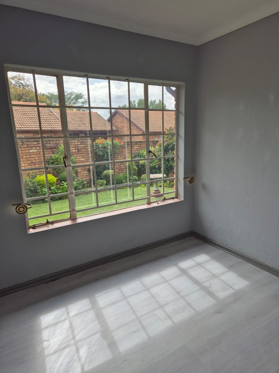 To Let 3 Bedroom Property for Rent in Equestria Gauteng