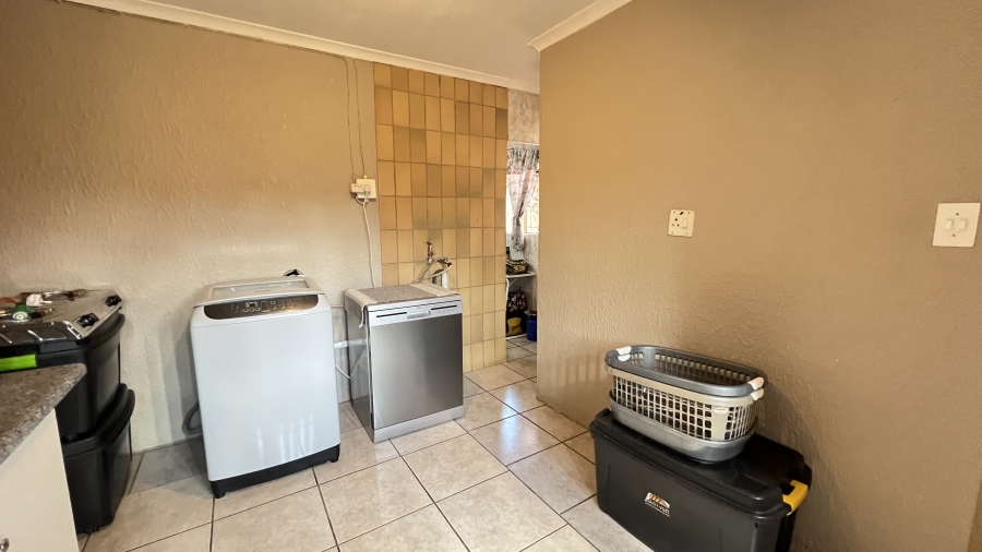 3 Bedroom Property for Sale in Homelake Gauteng
