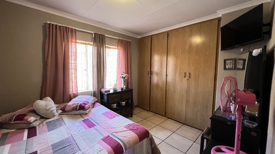 3 Bedroom Property for Sale in Homelake Gauteng