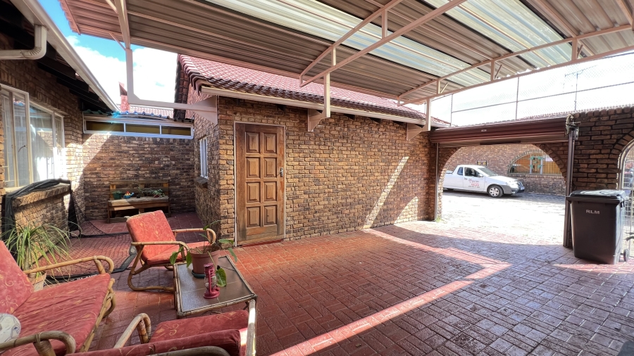 3 Bedroom Property for Sale in Homelake Gauteng