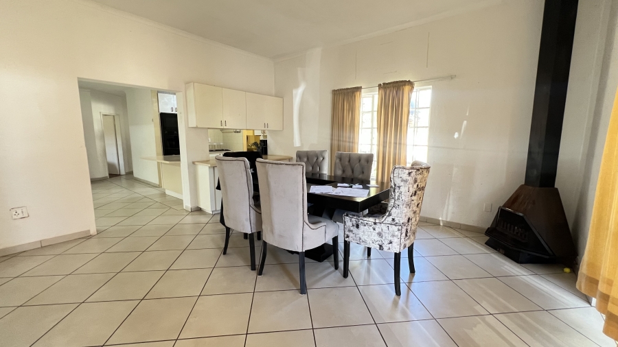 4 Bedroom Property for Sale in Eike Park Gauteng