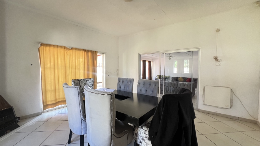4 Bedroom Property for Sale in Eike Park Gauteng