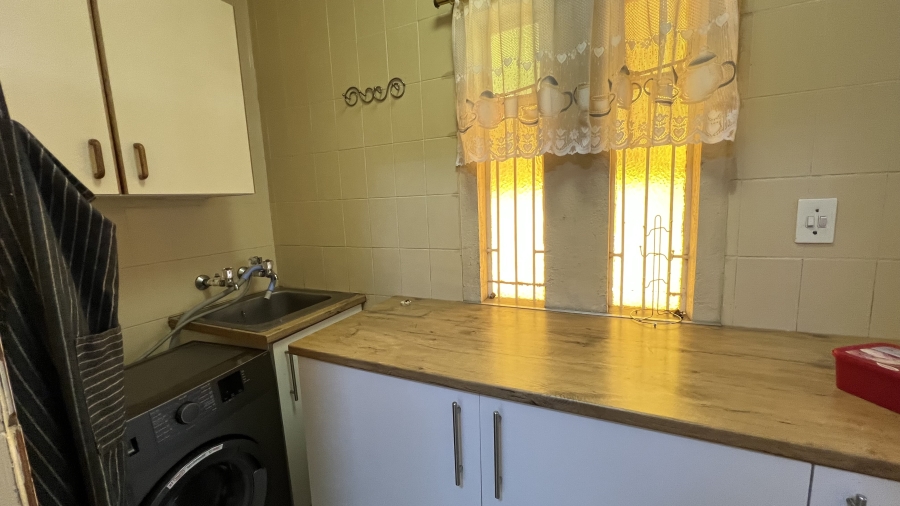 4 Bedroom Property for Sale in Eike Park Gauteng