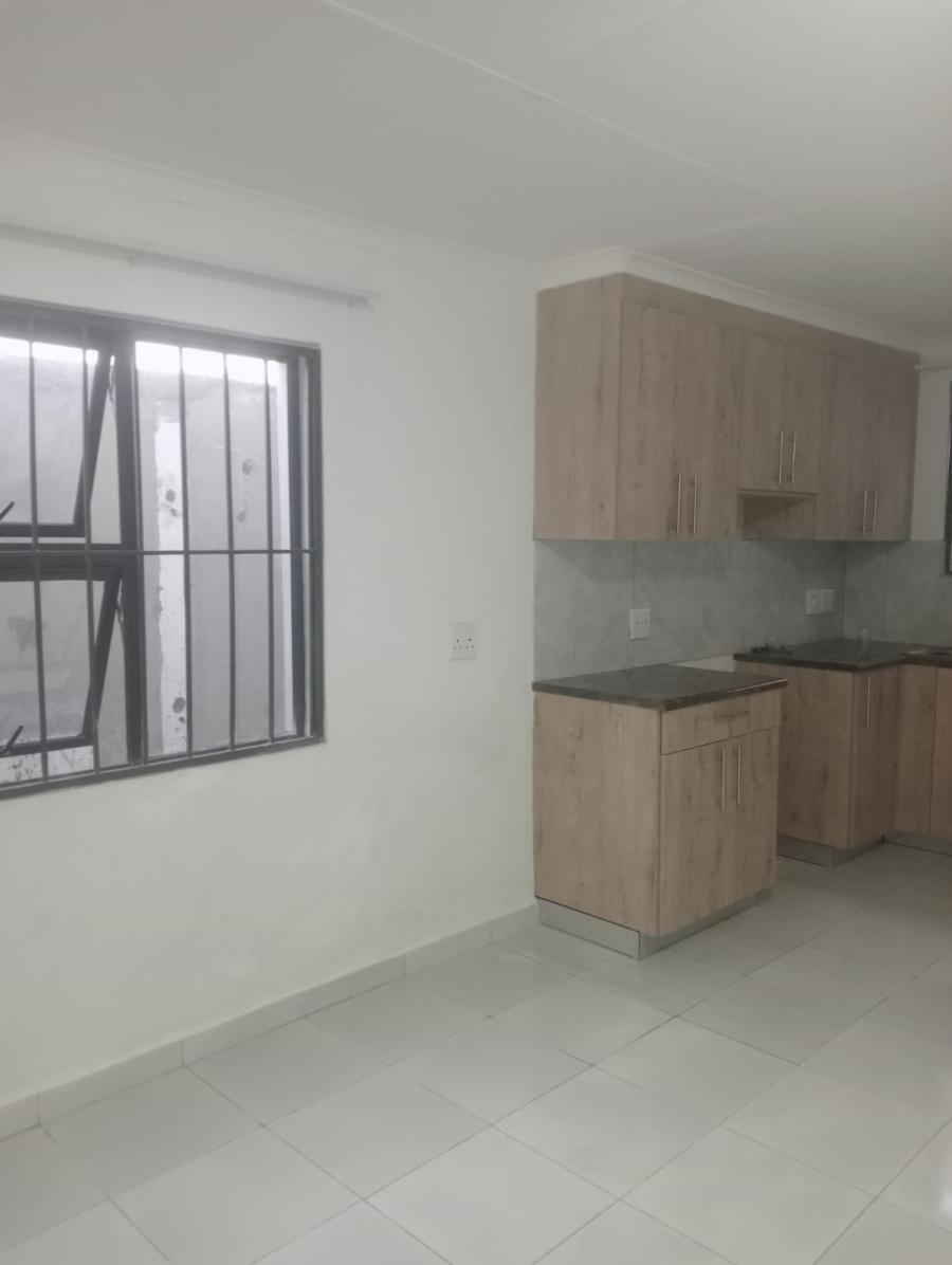 To Let 1 Bedroom Property for Rent in Newlands Gauteng