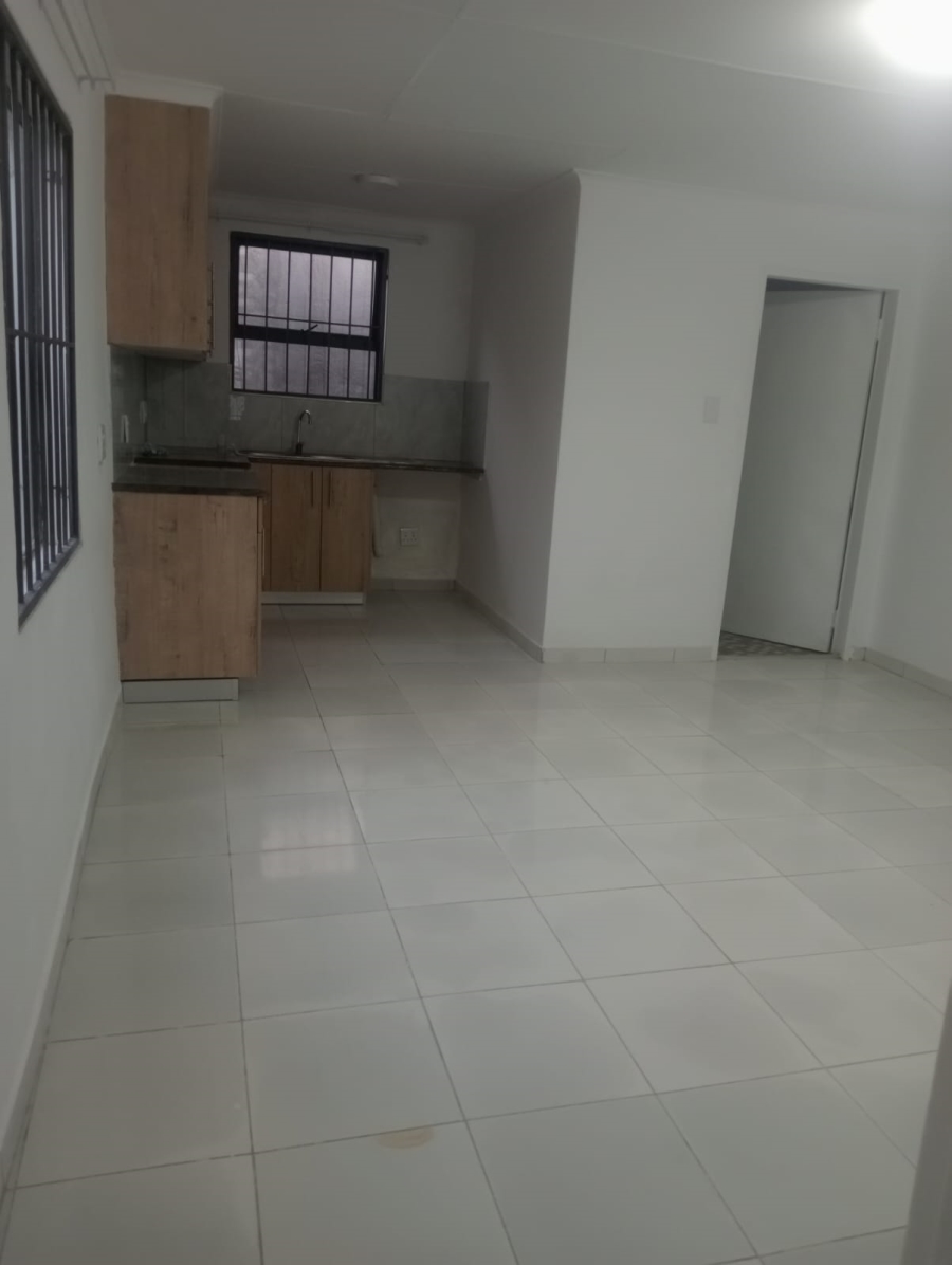 To Let 1 Bedroom Property for Rent in Newlands Gauteng