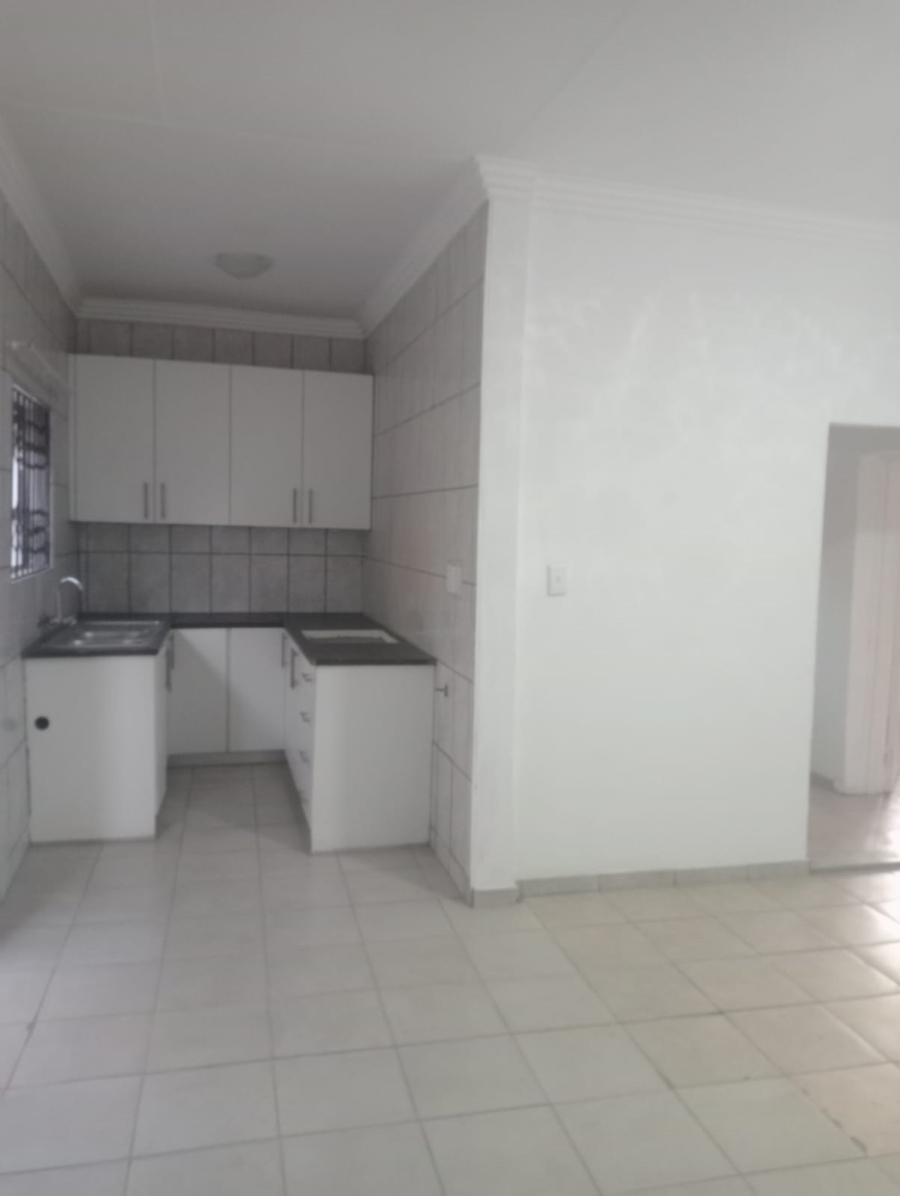 To Let 1 Bedroom Property for Rent in Newlands Gauteng