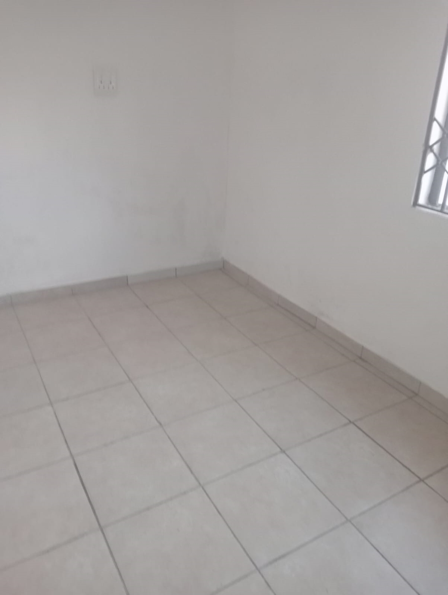 To Let 1 Bedroom Property for Rent in Newlands Gauteng