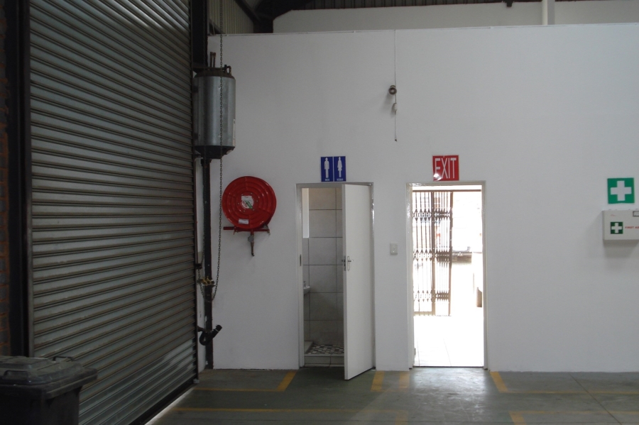 Commercial Property for Sale in Dunswart Gauteng