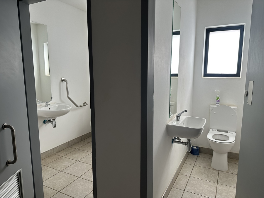 To Let commercial Property for Rent in Olifantsfontein Gauteng