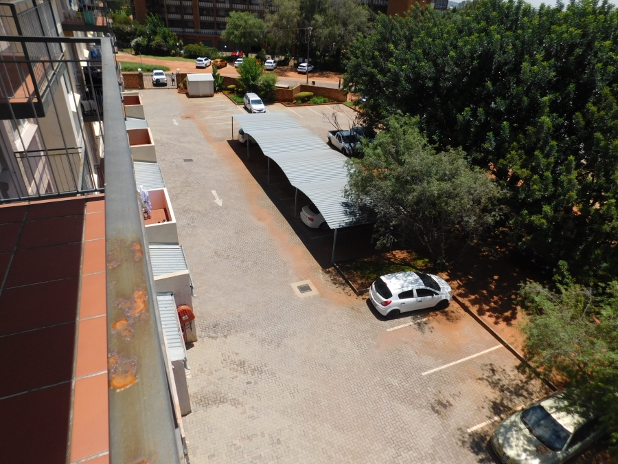 2 Bedroom Property for Sale in Weavind Park Gauteng