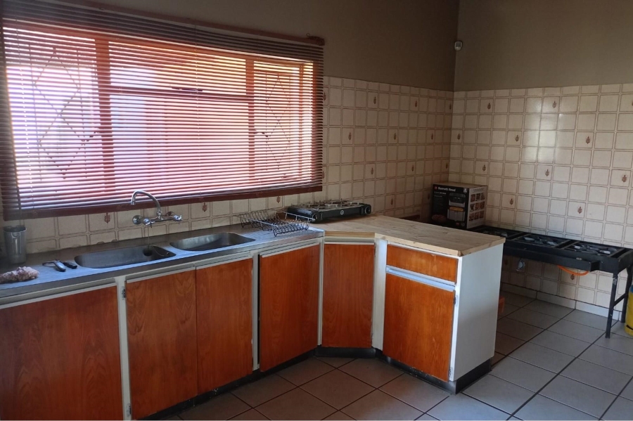 To Let 3 Bedroom Property for Rent in Dalview Gauteng