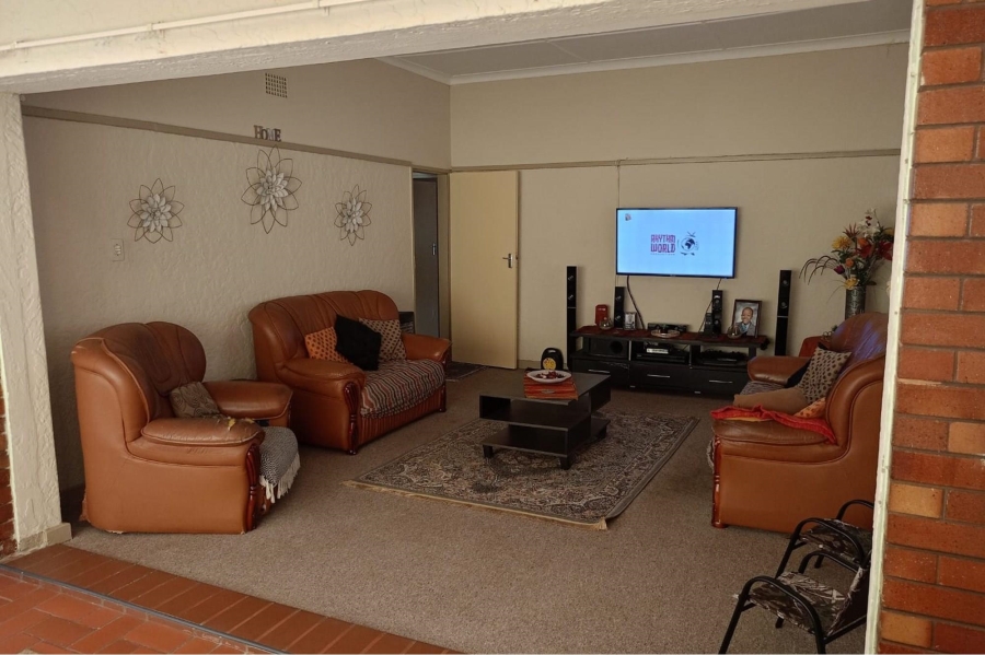 To Let 3 Bedroom Property for Rent in Dalview Gauteng