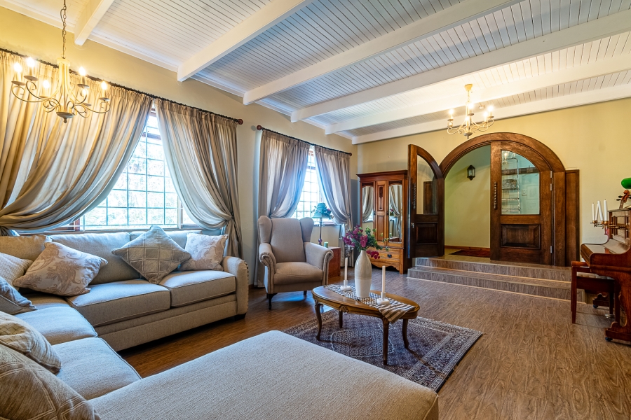 4 Bedroom Property for Sale in La Montagne Gauteng