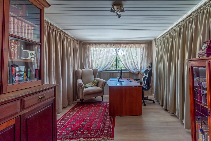 4 Bedroom Property for Sale in La Montagne Gauteng