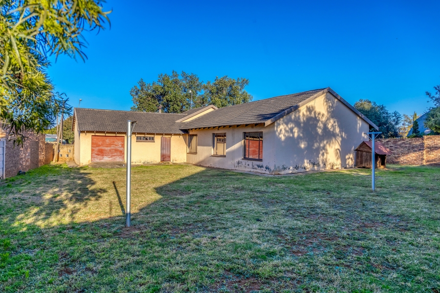 3 Bedroom Property for Sale in Eike Park Gauteng