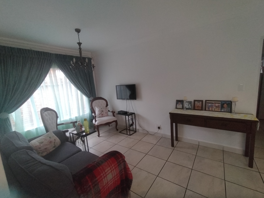 3 Bedroom Property for Sale in Florauna Gauteng