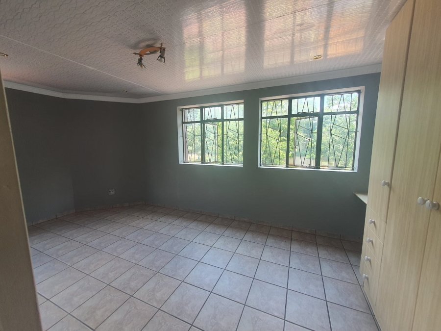 To Let 2 Bedroom Property for Rent in Three Rivers Proper Gauteng
