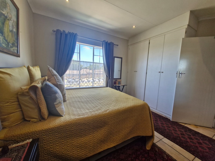 3 Bedroom Property for Sale in Amberfield Gauteng