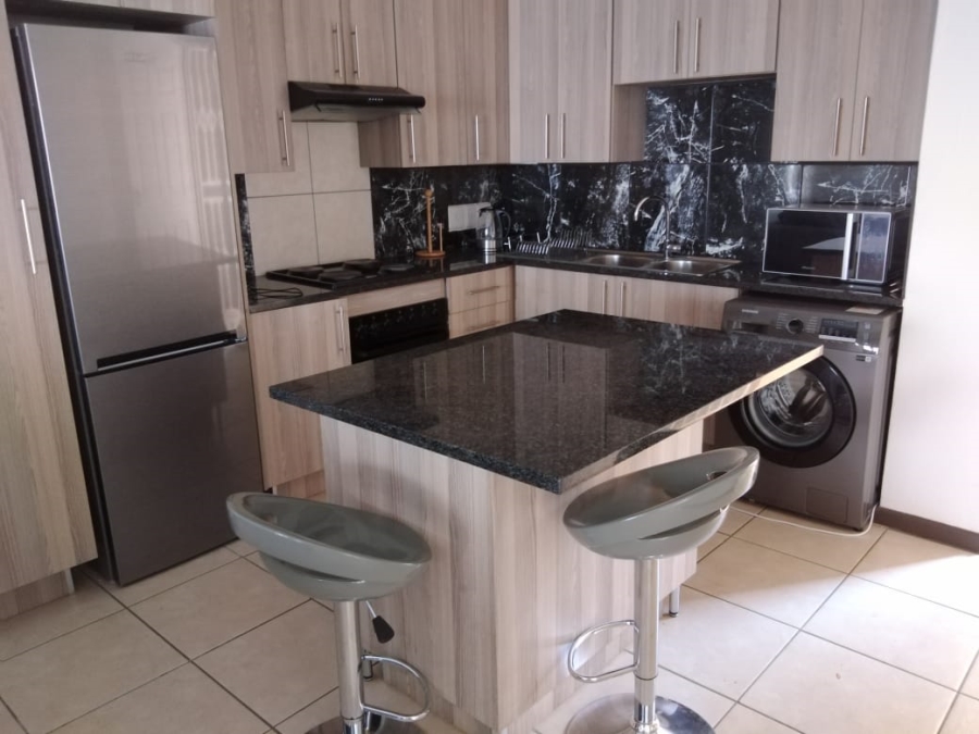 To Let 2 Bedroom Property for Rent in Ruimsig Gauteng