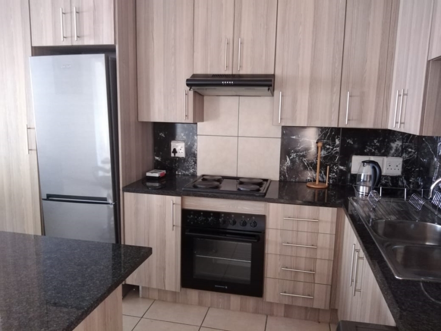 To Let 2 Bedroom Property for Rent in Ruimsig Gauteng