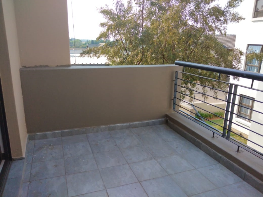 To Let 2 Bedroom Property for Rent in Ruimsig Gauteng