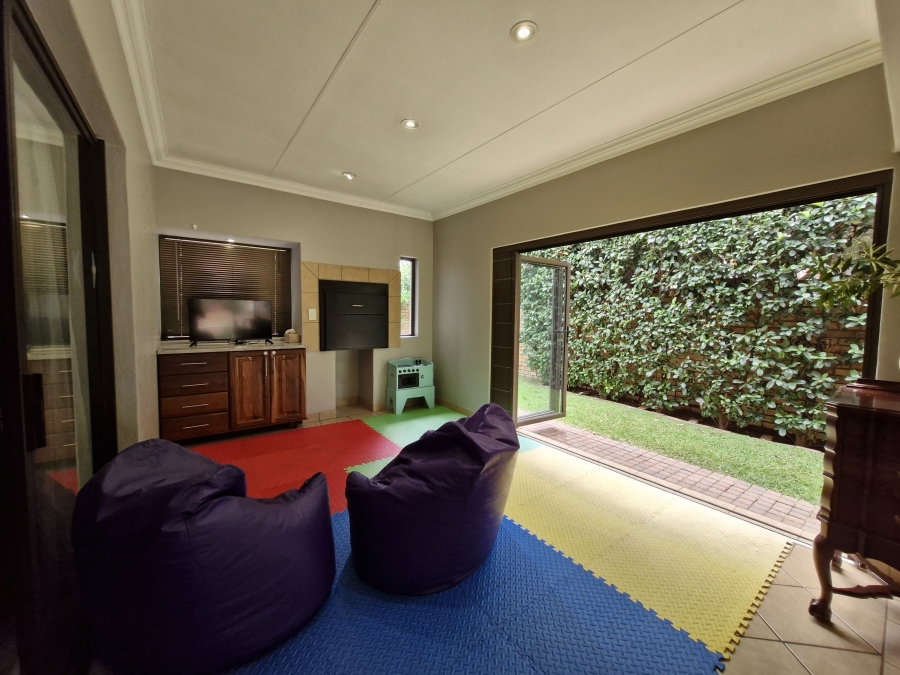 4 Bedroom Property for Sale in Amberfield Gauteng