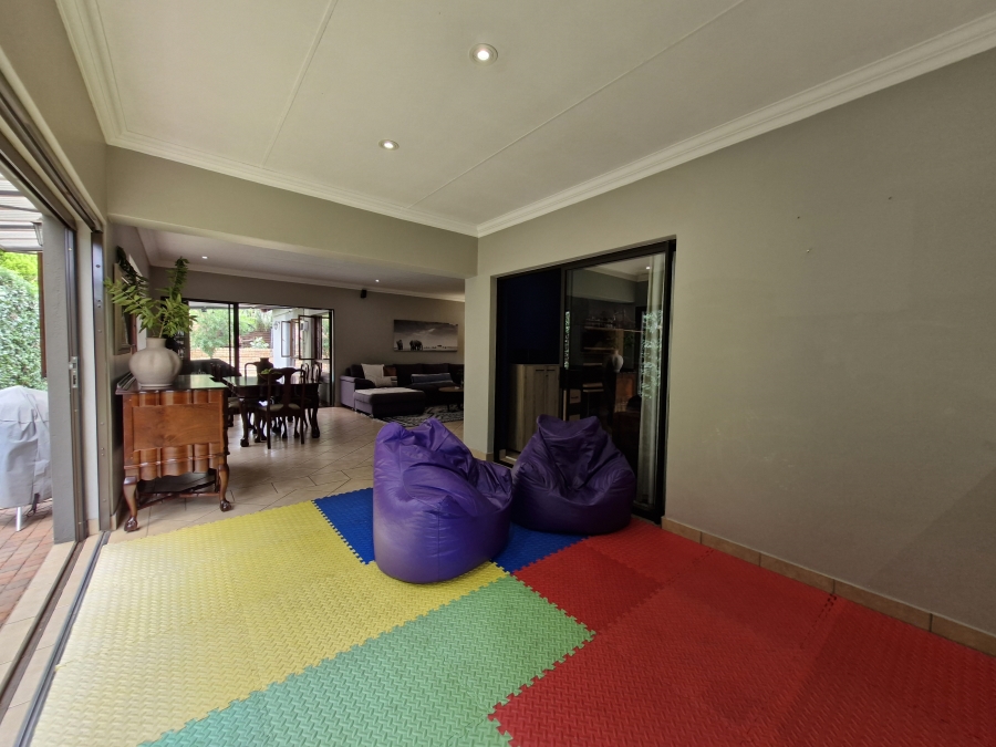 4 Bedroom Property for Sale in Amberfield Gauteng