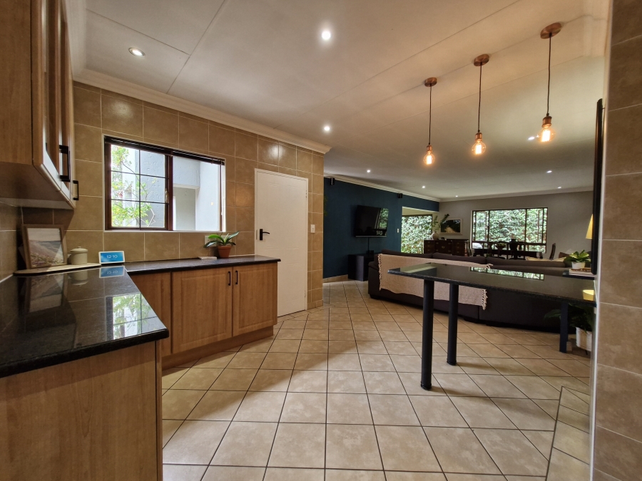 4 Bedroom Property for Sale in Amberfield Gauteng