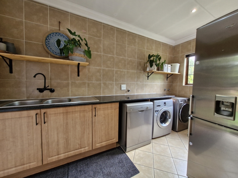 4 Bedroom Property for Sale in Amberfield Gauteng