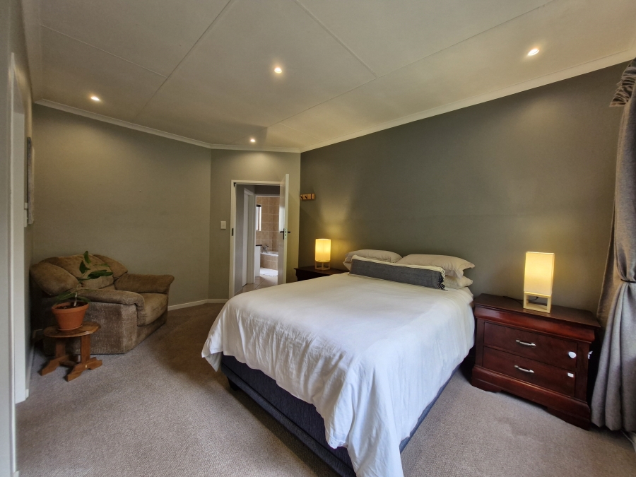 4 Bedroom Property for Sale in Amberfield Gauteng