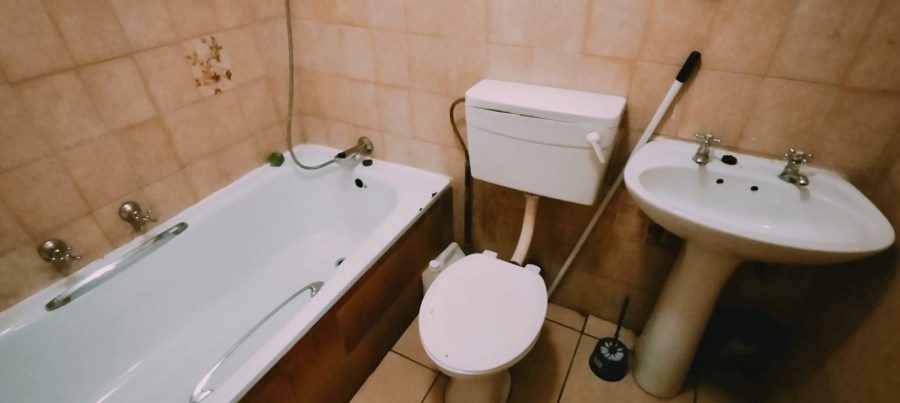 2 Bedroom Property for Sale in Silverton Gauteng