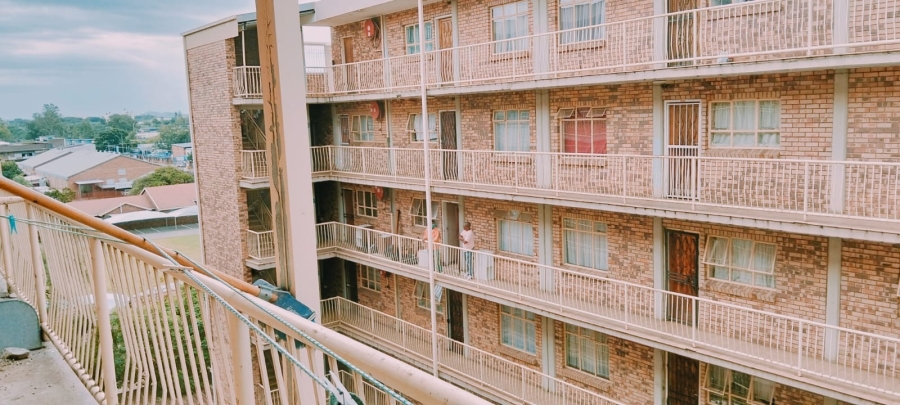 2 Bedroom Property for Sale in Silverton Gauteng