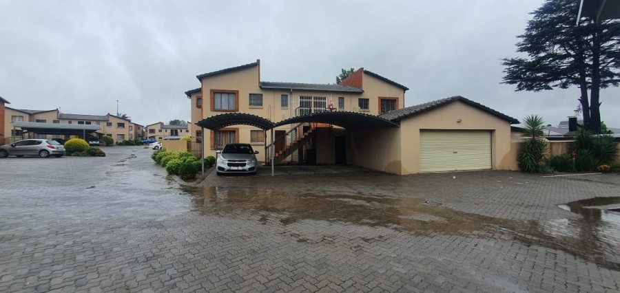 2 Bedroom Property for Sale in Ravensklip Gauteng