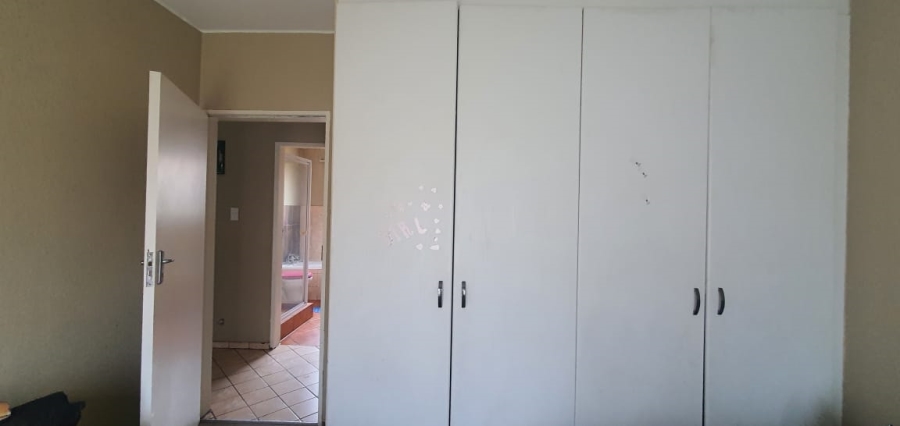 2 Bedroom Property for Sale in Ravensklip Gauteng