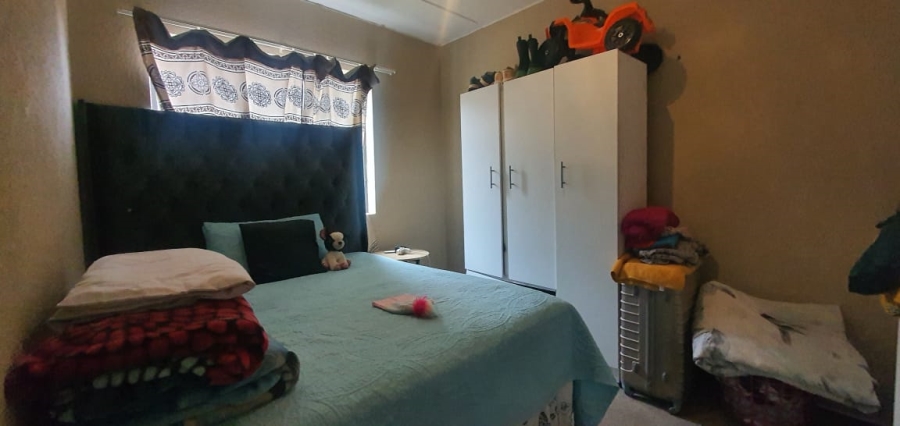 2 Bedroom Property for Sale in Ravensklip Gauteng