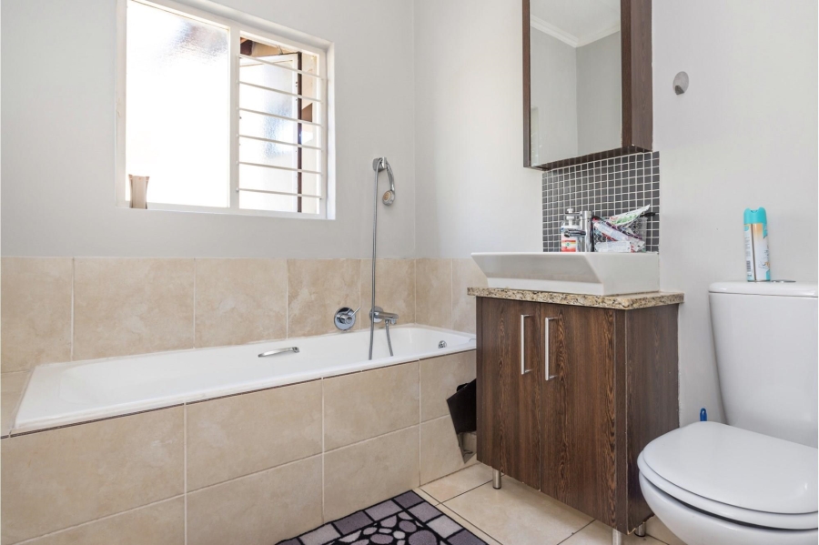 2 Bedroom Property for Sale in Fourways Gauteng