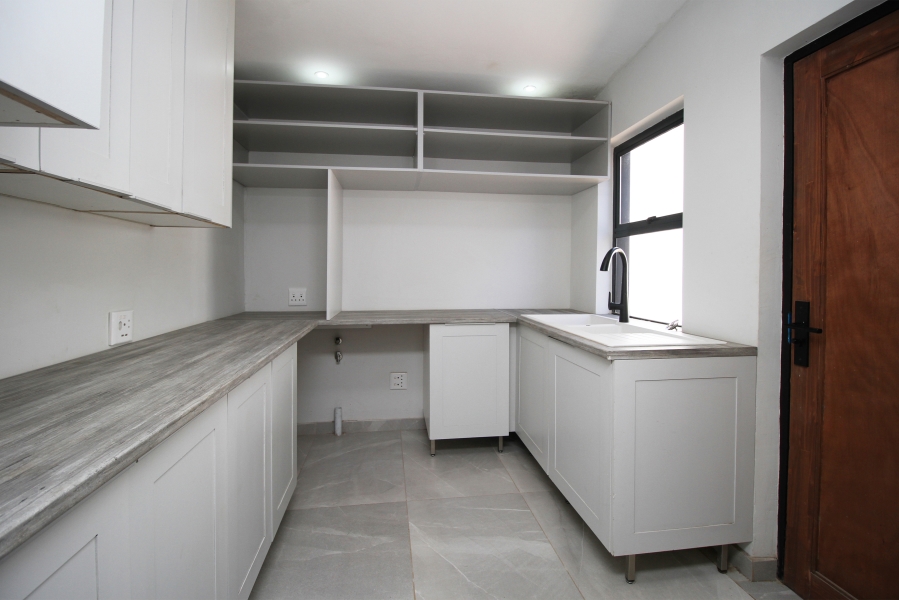 4 Bedroom Property for Sale in Parkmore Gauteng