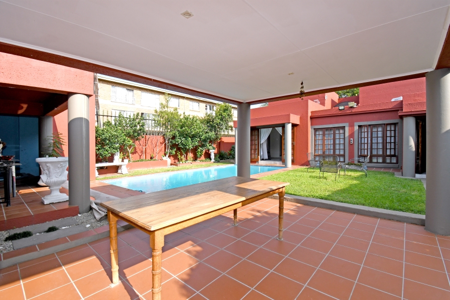 3 Bedroom Property for Sale in Fontainebleau Gauteng